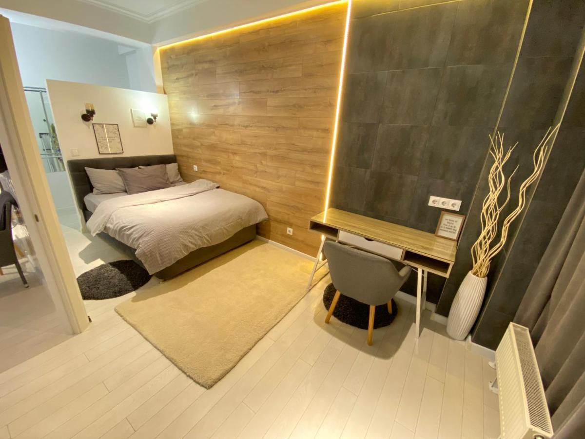 New Double Room Luxury Apartment In The Center 키시나우 외부 사진