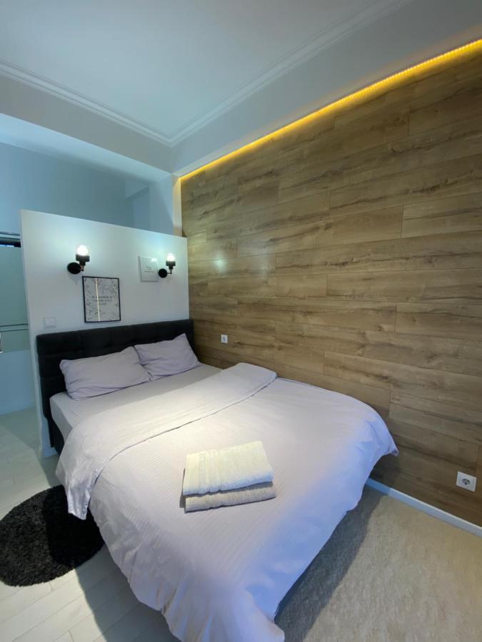 New Double Room Luxury Apartment In The Center 키시나우 외부 사진
