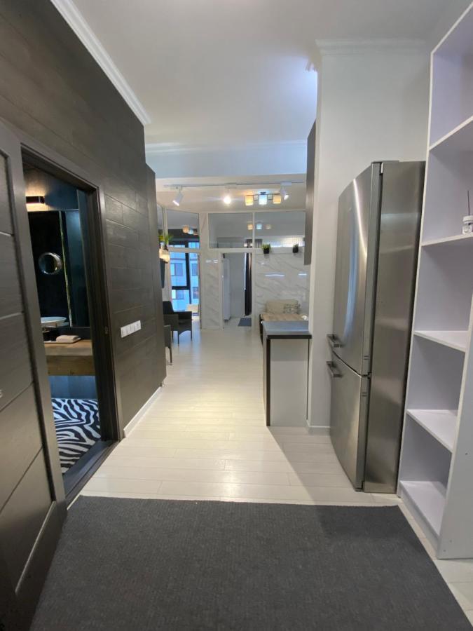 New Double Room Luxury Apartment In The Center 키시나우 외부 사진