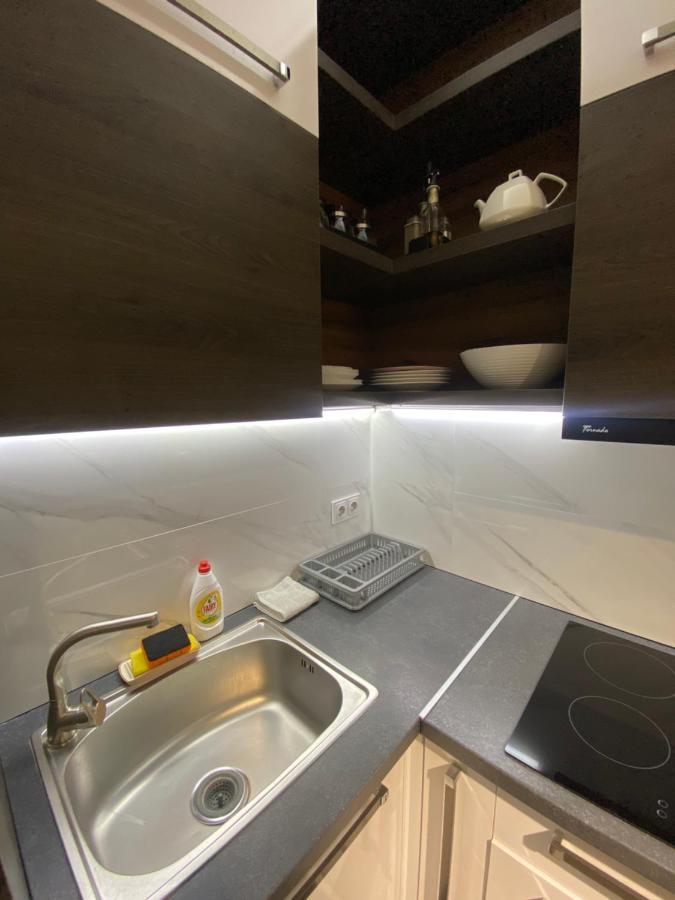 New Double Room Luxury Apartment In The Center 키시나우 외부 사진